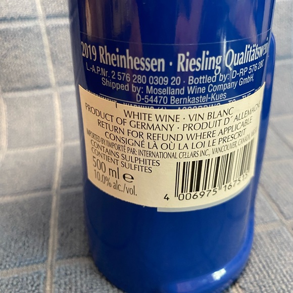 Moselland Cat Collection Wine bottle. Blue 2019 Riesling. - Picture 3 of 6